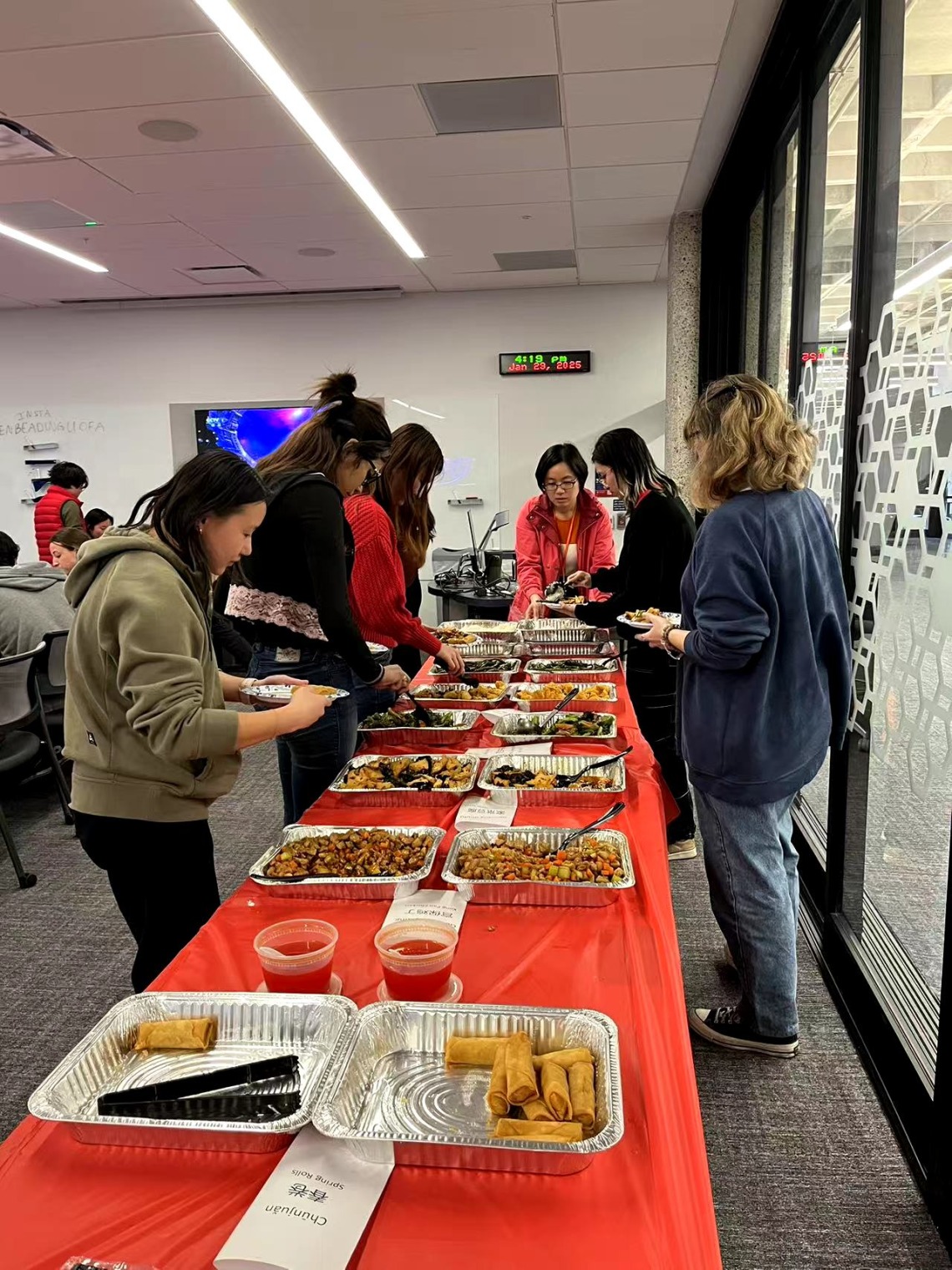 Chinese New Year Celebration 2025 food picture